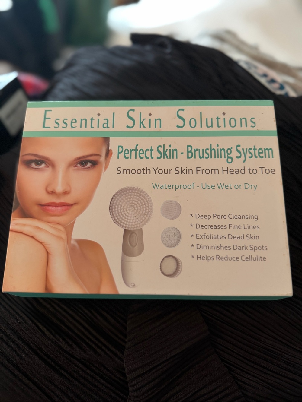 NEW Perfect Skin Brushing System - White/Turquoise